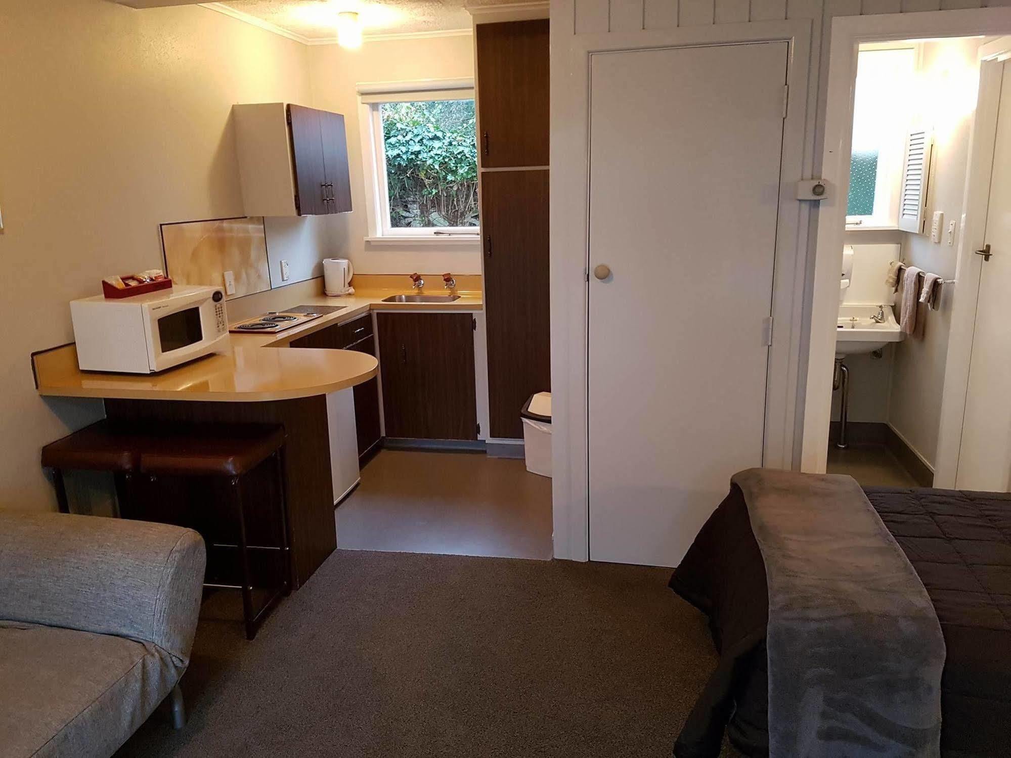 Camberley Court Motel Hastings Bagian luar foto